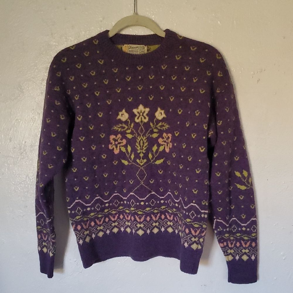Vintage Glenugie Of Scotland Purple Floral Knit Sweater Size M